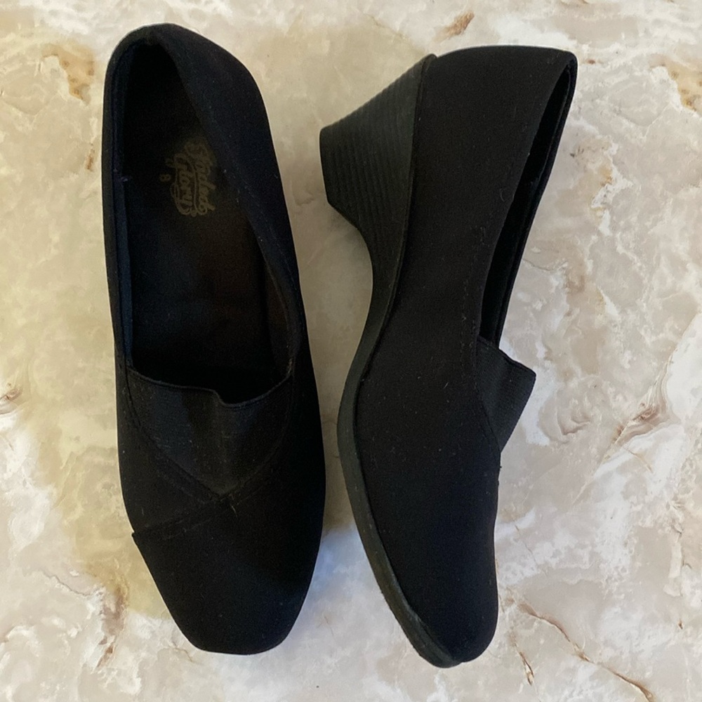 Women’s Cute Black Wedge Heel Shoes Size 8 Faded Glory Stretchable Top Preowned